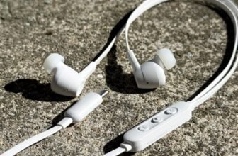 EarPods Are Not the Resolution to Making Wi-fi Earbuds Higher
