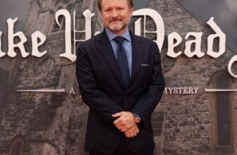 Rian Johnson’s Subsequent Movie Will Have Sci-Fi Parts, However Not These Sci-Fi Parts